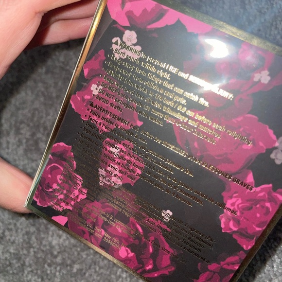 NWT sealed Victoria secret sparks bloom sexy candle limited edition - Picture 4 of 9